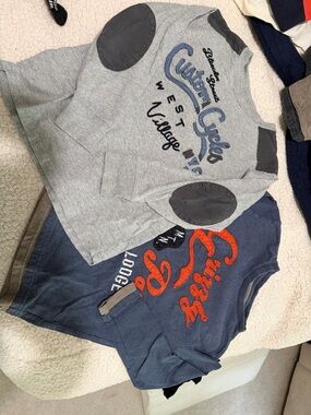 Lot of 2 Kids Gap long sleeve shirts